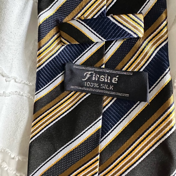 Firsilé Men’s Silk Tie - Picture 2 of 2